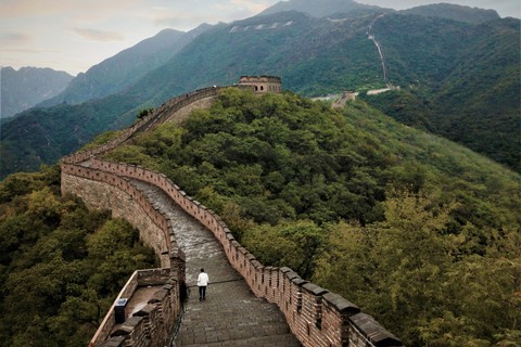 visit-the-great-wall-of-china-during-the-stopover-in-beijing_31020